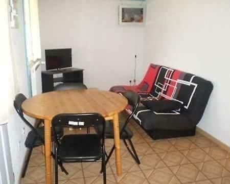 Apartamento Gogo location 1 Forest-Saint-Julien Exterior foto