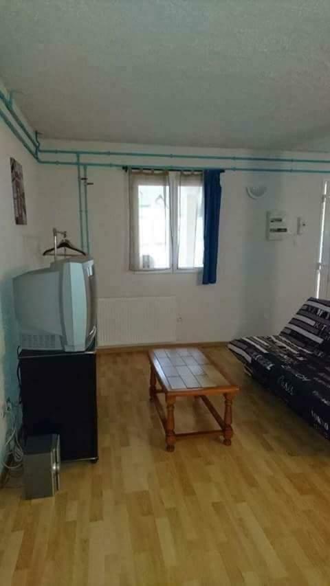Apartamento Gogo location 1 Forest-Saint-Julien Exterior foto